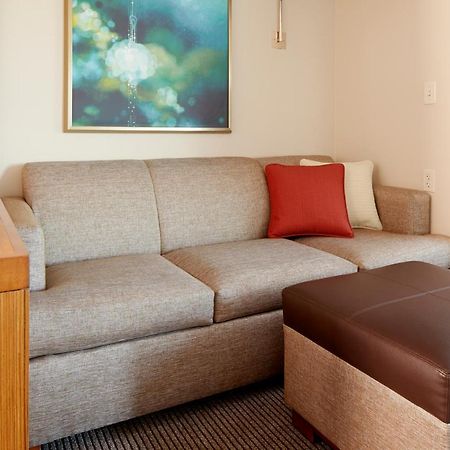 Hyatt Place Calgary Airport Exterior foto