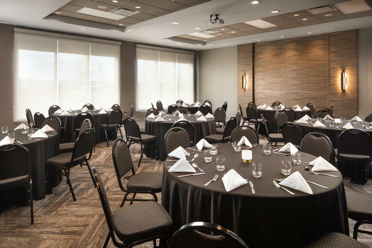 Hyatt Place Calgary Airport Exterior foto